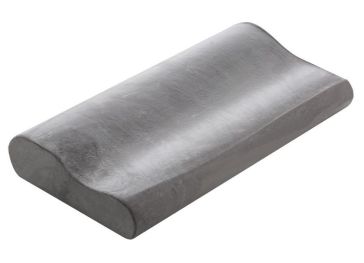 Almofada cervical viscoelástica com fibras de carbono.