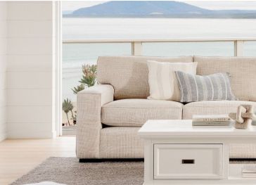 Capa com corte lateral esquerdo vertical